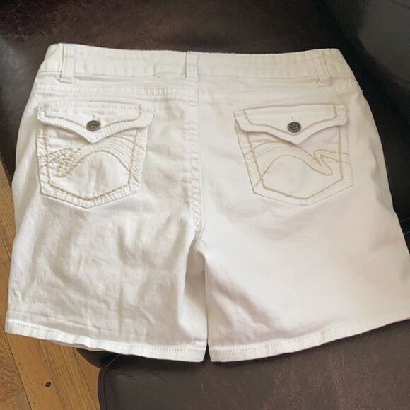 Vanilla Star Jeans Denim Shorts - Picture 5 of 6